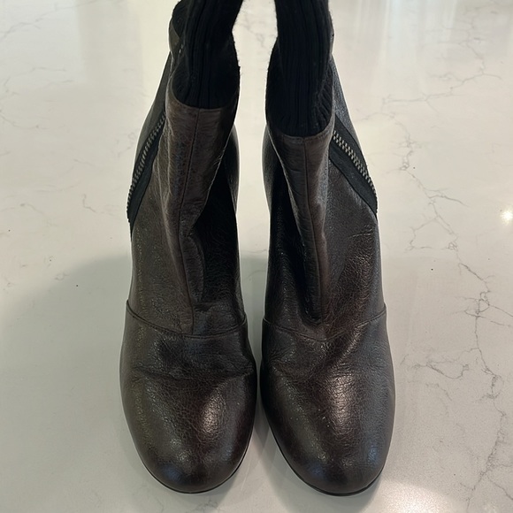 Stella McCartney vegan leather boots with sock upper - Picture 11 of 12